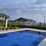 Bengu Luxury Апартаменты Никити