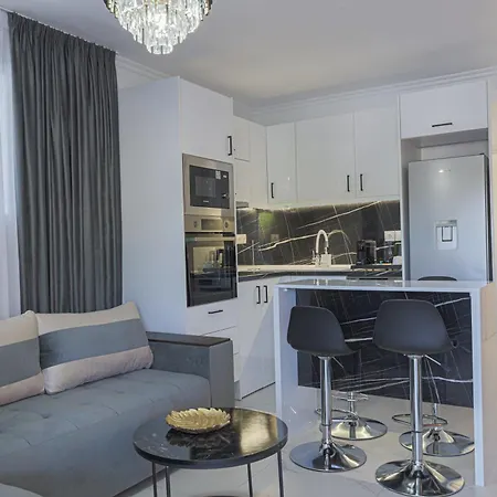 Bengu Luxury * 니키티